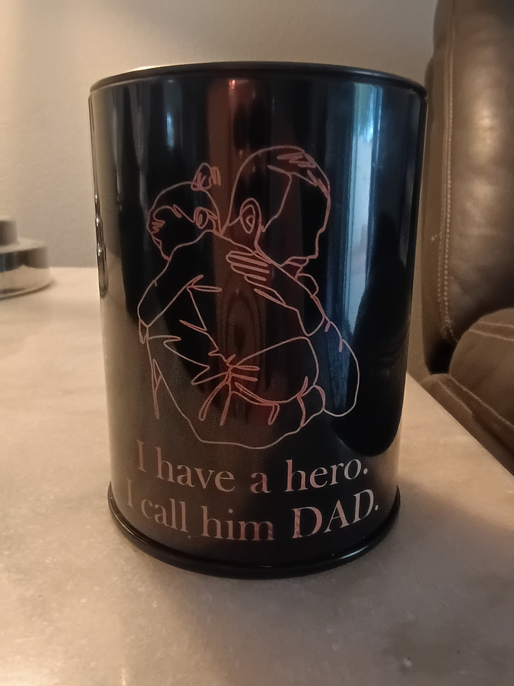 Dad Gift Candle – Masculine Sandalwood Vanilla Scent | Black Tin | Father’s Day